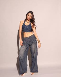 Palak Tiwari feet photo 2