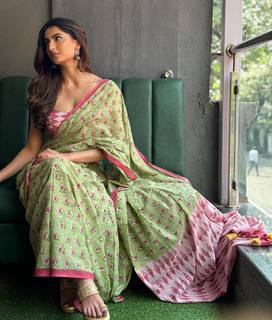 Palak Tiwari feet photo 15