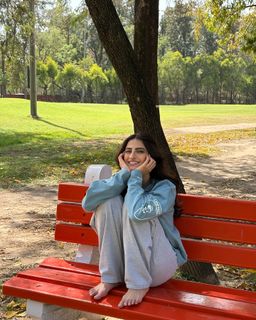 Palak Tiwari feet photo 7