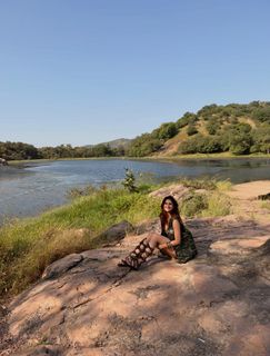 Palak Tiwari feet photo 4