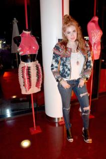 Palina Rojinski feet photo thumbnail