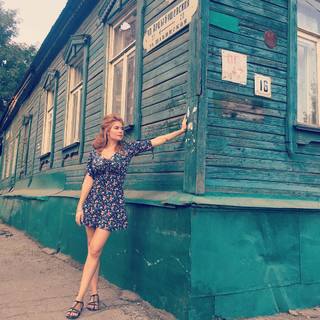 Palina Rojinski feet photo thumbnail