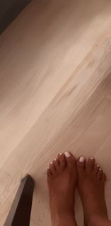 Palina Rojinski feet photo thumbnail