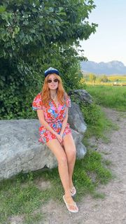 Palina Rojinski feet photo thumbnail