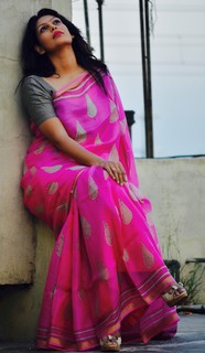 Palki Sharma Upadhyay feet photo 6