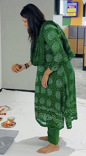 Palki Sharma Upadhyay feet photo 1