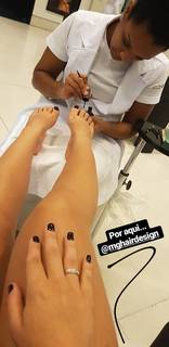 Paloma Bernardi feet photo thumbnail