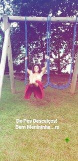 Paloma Bernardi feet photo thumbnail