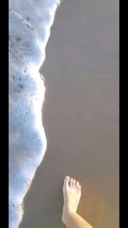 Paloma Bernardi feet photo thumbnail