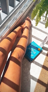 Paloma Bernardi feet photo thumbnail