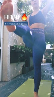 Paloma Bernardi feet photo thumbnail