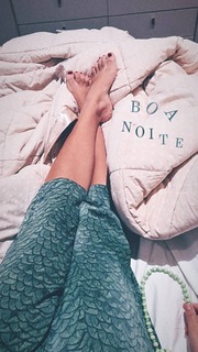 Paloma Bernardi feet photo thumbnail