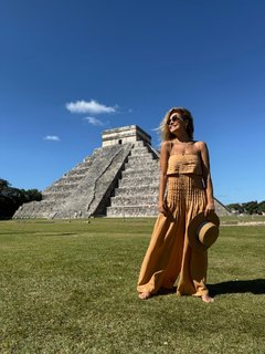 Paloma Bernardi feet photo thumbnail