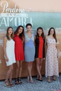 Paloma Bloyd feet photo 4