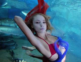 Paloma Bloyd feet photo 2