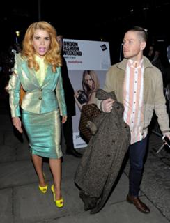 Paloma Faith feet photo thumbnail