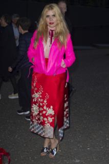 Paloma Faith feet photo thumbnail