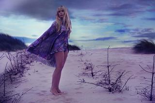 Paloma Faith feet photo thumbnail