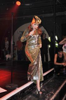 Paloma Faith feet photo thumbnail