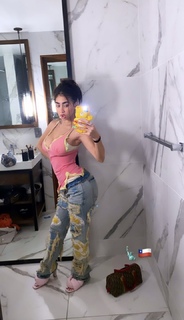 Paloma Mami feet photo 5