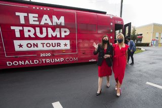 Pam Bondi feet photo thumbnail