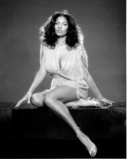 Pam Grier feet photo thumbnail