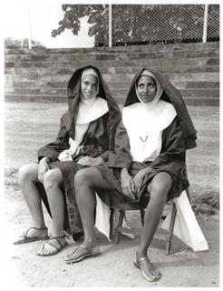 Pam Grier feet photo thumbnail