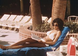 Pam Grier feet photo thumbnail