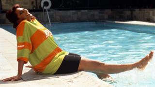 Pam Grier feet photo thumbnail