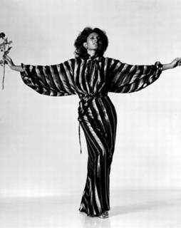 Pam Grier feet photo thumbnail