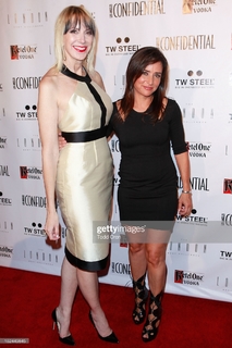 Pamela Adlon feet photo thumbnail