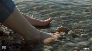 Pamela Adlon feet photo thumbnail