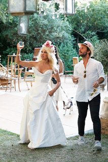 Pamela Anderson feet photo thumbnail