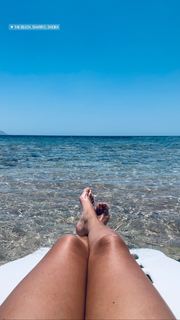 Pamela Camassa feet photo 3