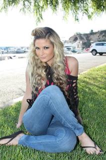 Pamela El Kik feet photo thumbnail