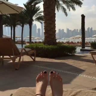 Pamela El Kik feet photo thumbnail