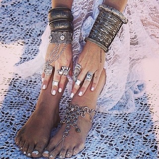 Pamela El Kik feet photo thumbnail