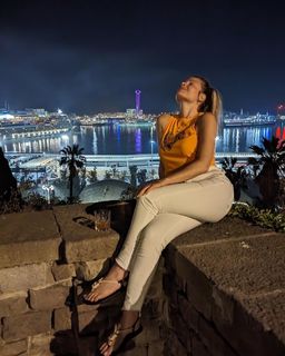 Pamela El Kik feet photo thumbnail