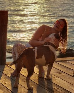 Pamela El Kik feet photo thumbnail