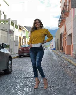 Pamela Longoria feet photo 7