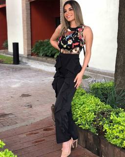 Pamela Longoria feet photo 3