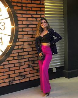 Pamela Longoria feet photo 9