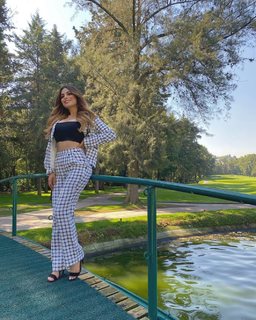 Pamela Longoria feet photo 2