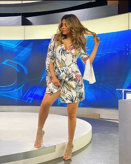 Pamela Longoria feet photo 17