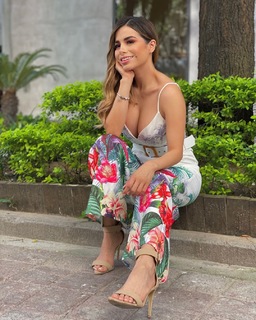 Pamela Longoria feet photo 6