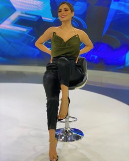 Pamela Longoria feet photo 14