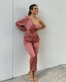 Pamela Longoria feet photo 10