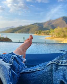 Pamela Longoria feet photo 16