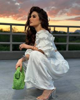 Pamela Longoria feet photo 4