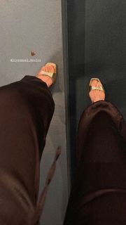 Pamela Longoria feet photo 4